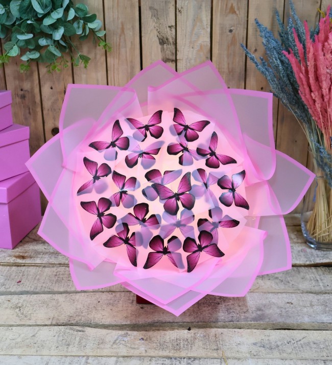 Sevdiklerinize Özel Işıklı Renkli Kelebek Buketi (Pembe)